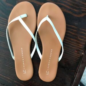 Lauren Conrad nice flip flops